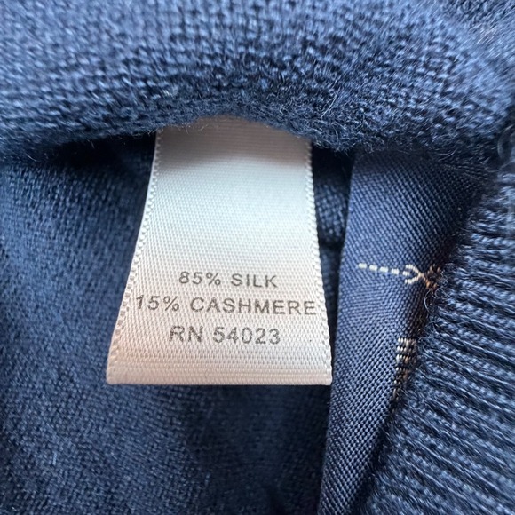 Banana Republic Mens V Neck Sweater Silk Cashmere Navy Blue Size L - Picture 3 of 6